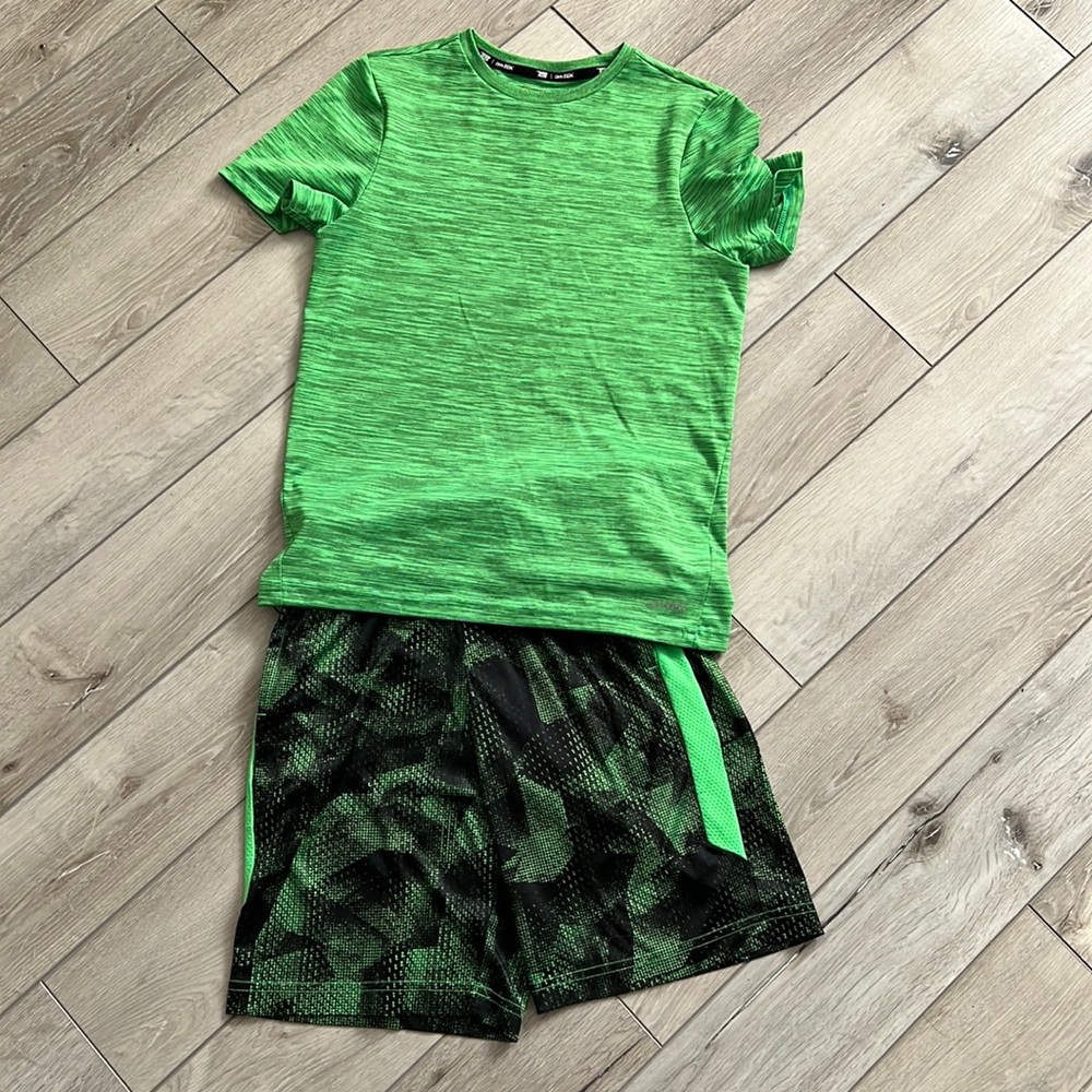 Boys' Tek Gear Dry Tek Outfit